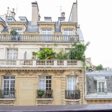 Champs Elysees At The Corner Apartment *