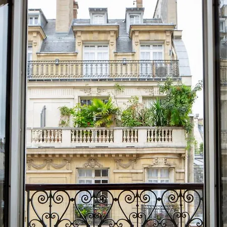 Champs Elysees At The Corner Apartment *