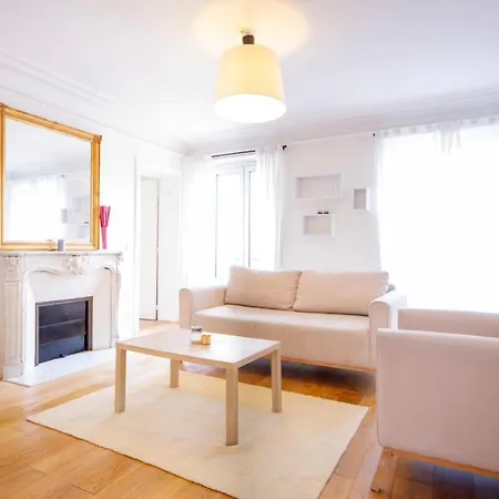 Apartment Champs Elysees At The Corner *
