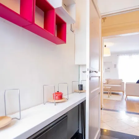 Champs Elysees At The Corner Apartment *